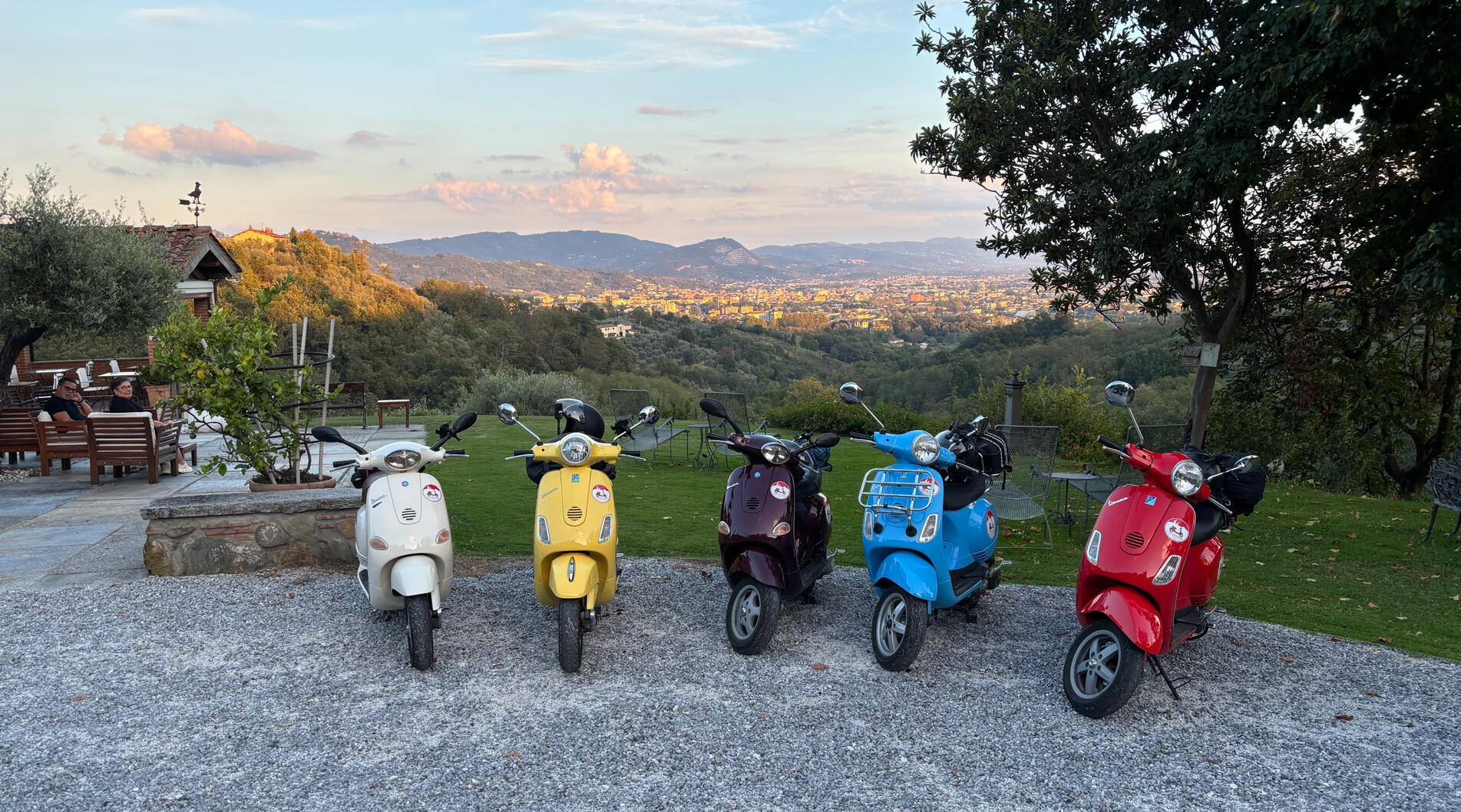 Vespa túra Toszkán táj Vespa túra Toszkán táj